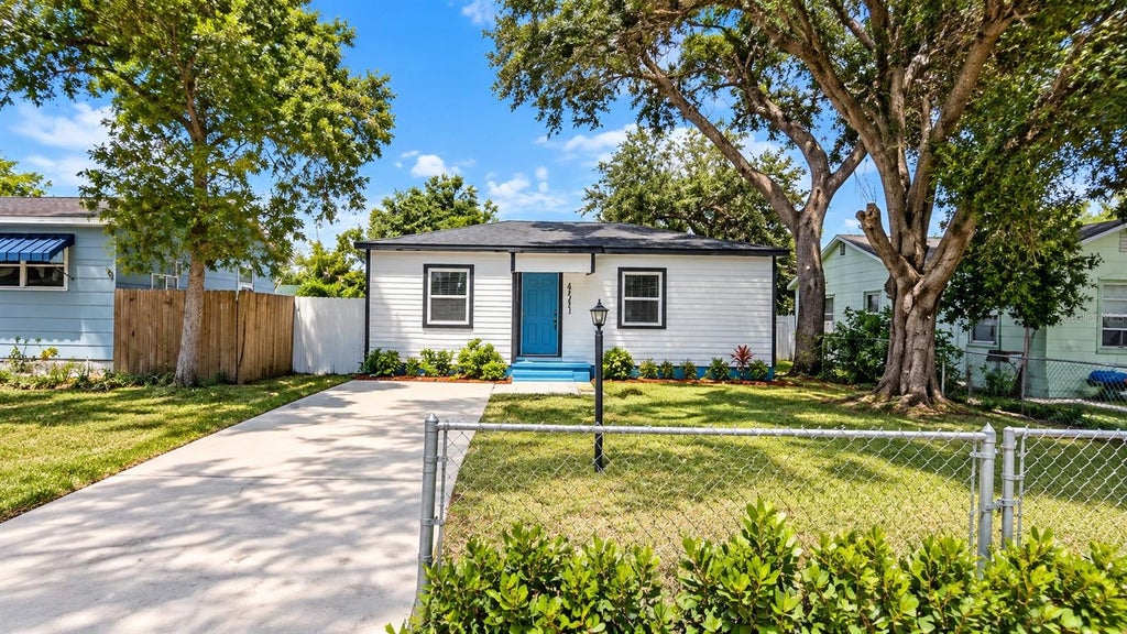 Photo of 4721 6th Avenue S, St Petersburg, FL 33711 (MLS # TB8549990)