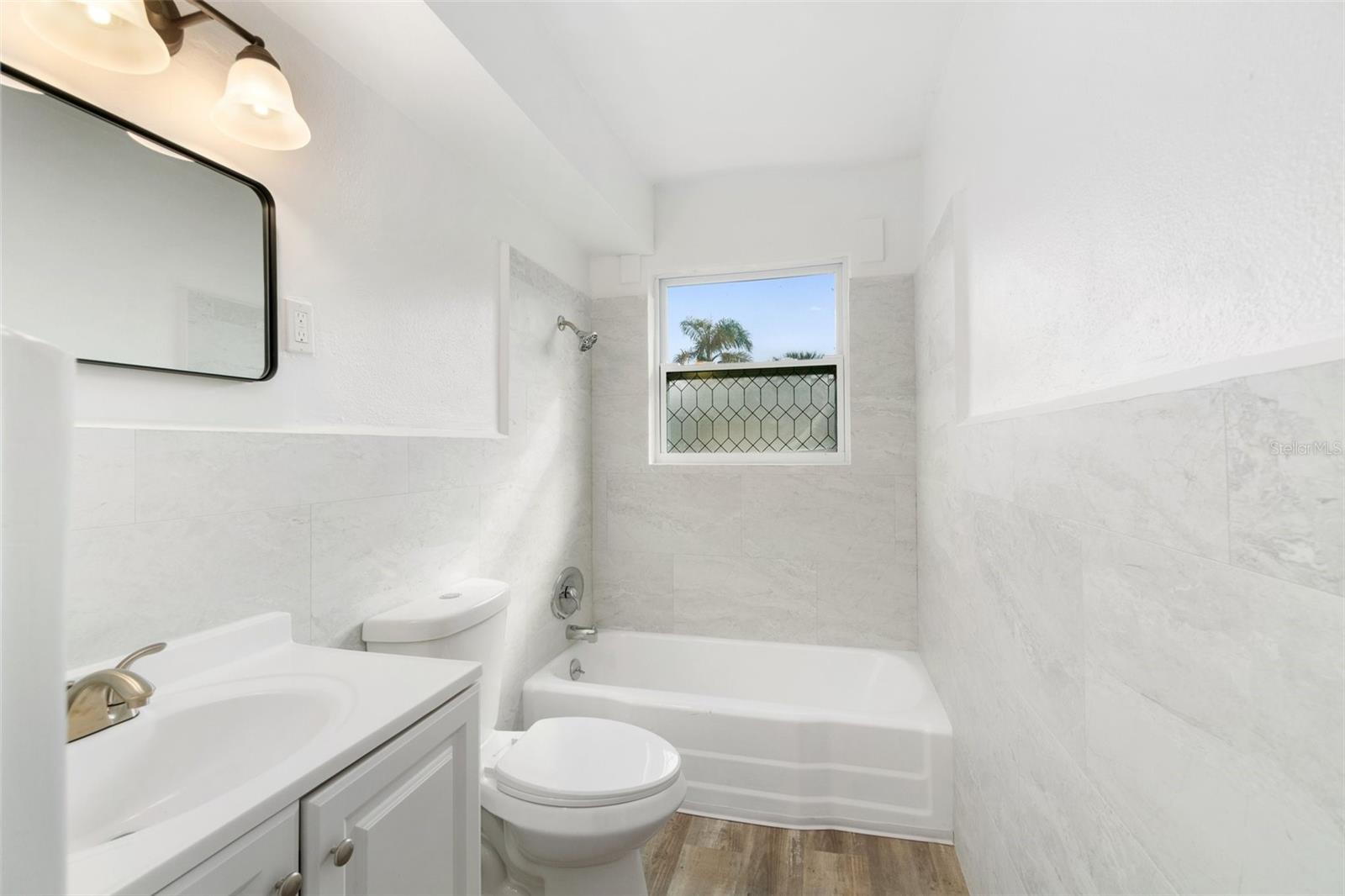 CHAR SHORES - Residential