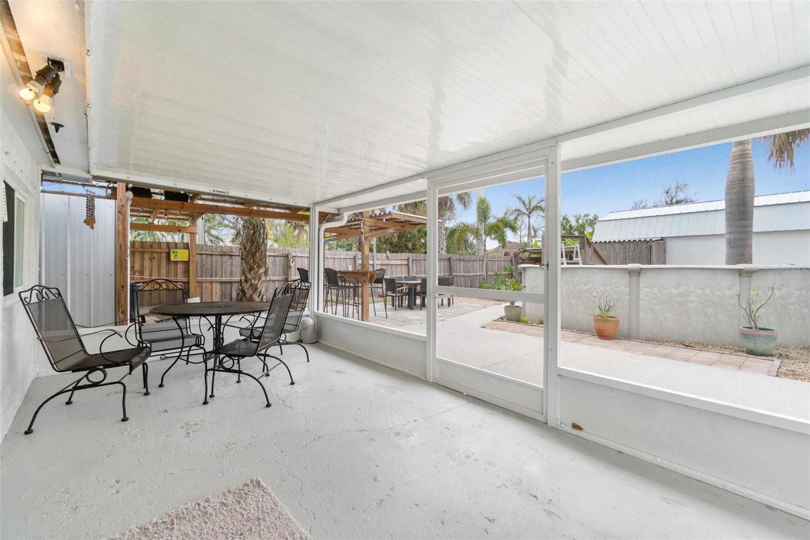 CHAR SHORES - Residential