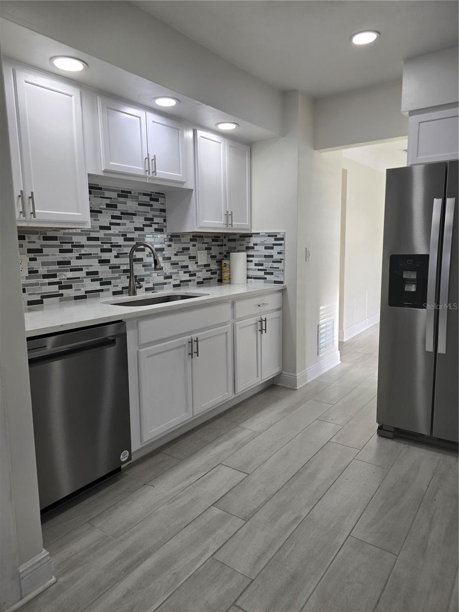 JEFFERSON MANOR - Residential