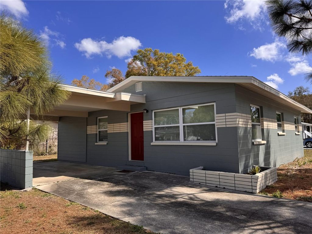 Photo of 5601 62nd Way N, St Petersburg, FL 33709 (MLS # TB8480062)