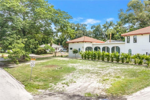 Photo of 1949 5th Street N, St Petersburg, FL 33704 (MLS # TB8543234)