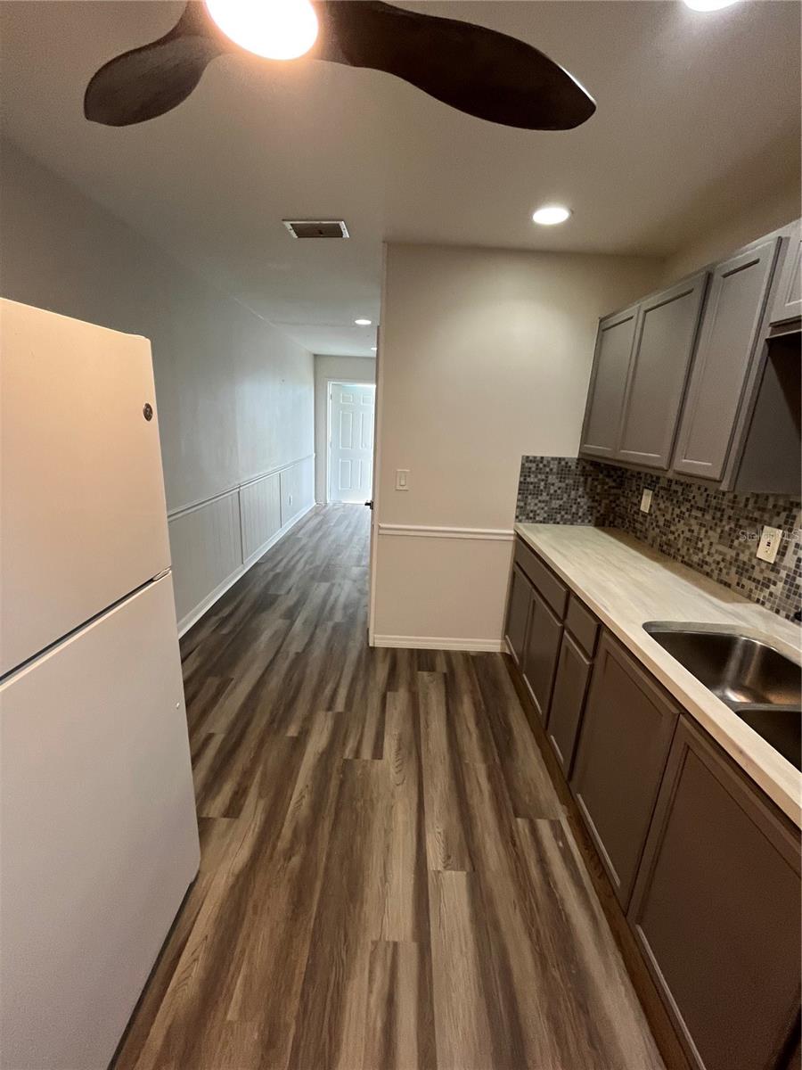 6950 ROSEMONT DRIVE A&B