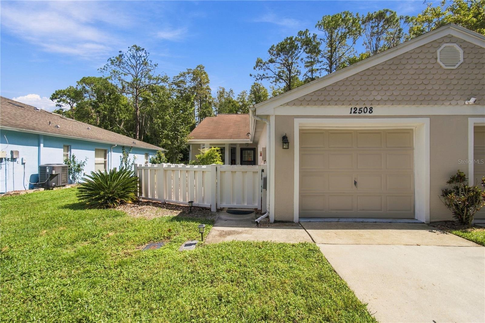 12508 HOLLYBROOK LANE