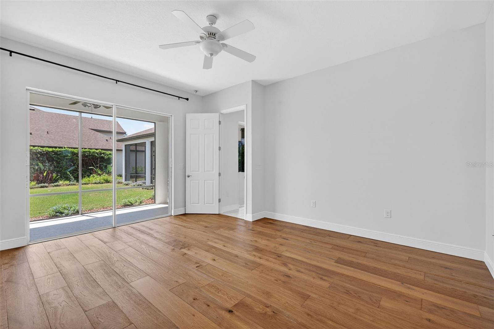 LAKES OF MOUNT DORA - Residential