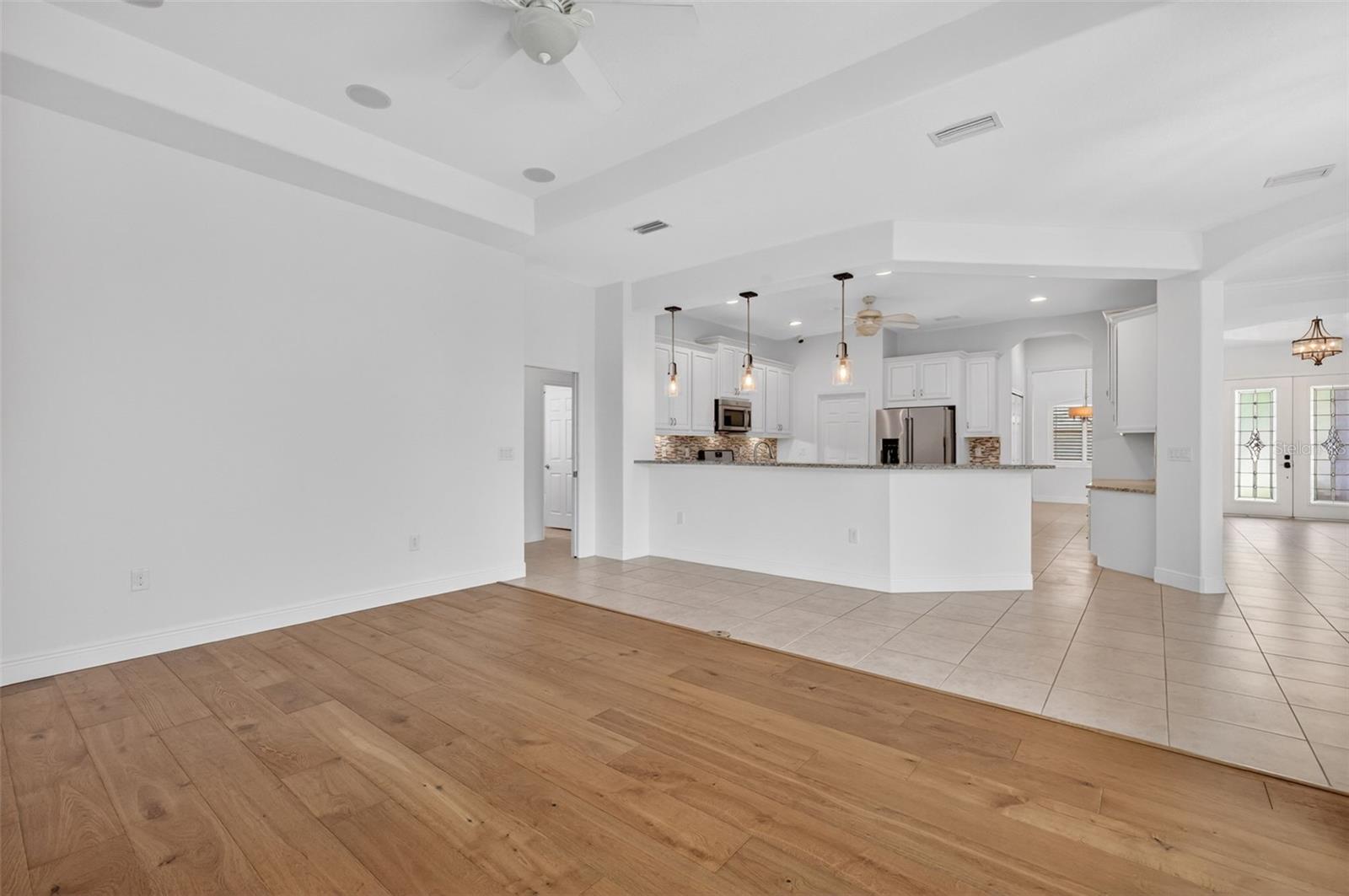 LAKES OF MOUNT DORA - Residential