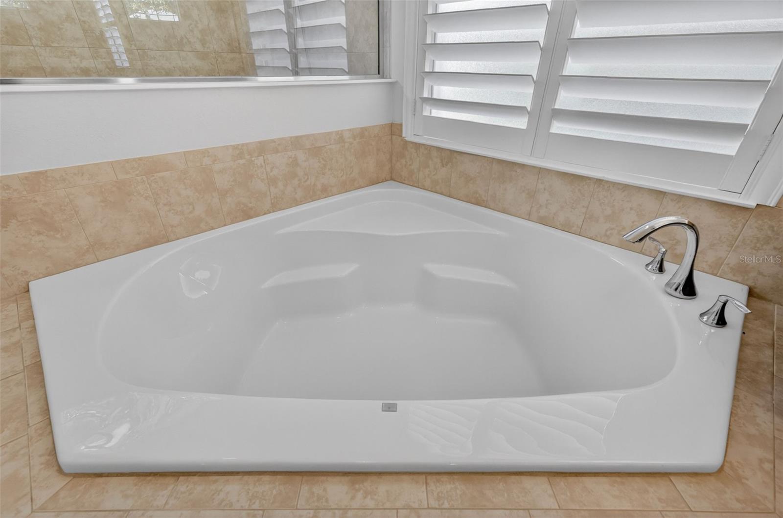 LAKES OF MOUNT DORA - Residential