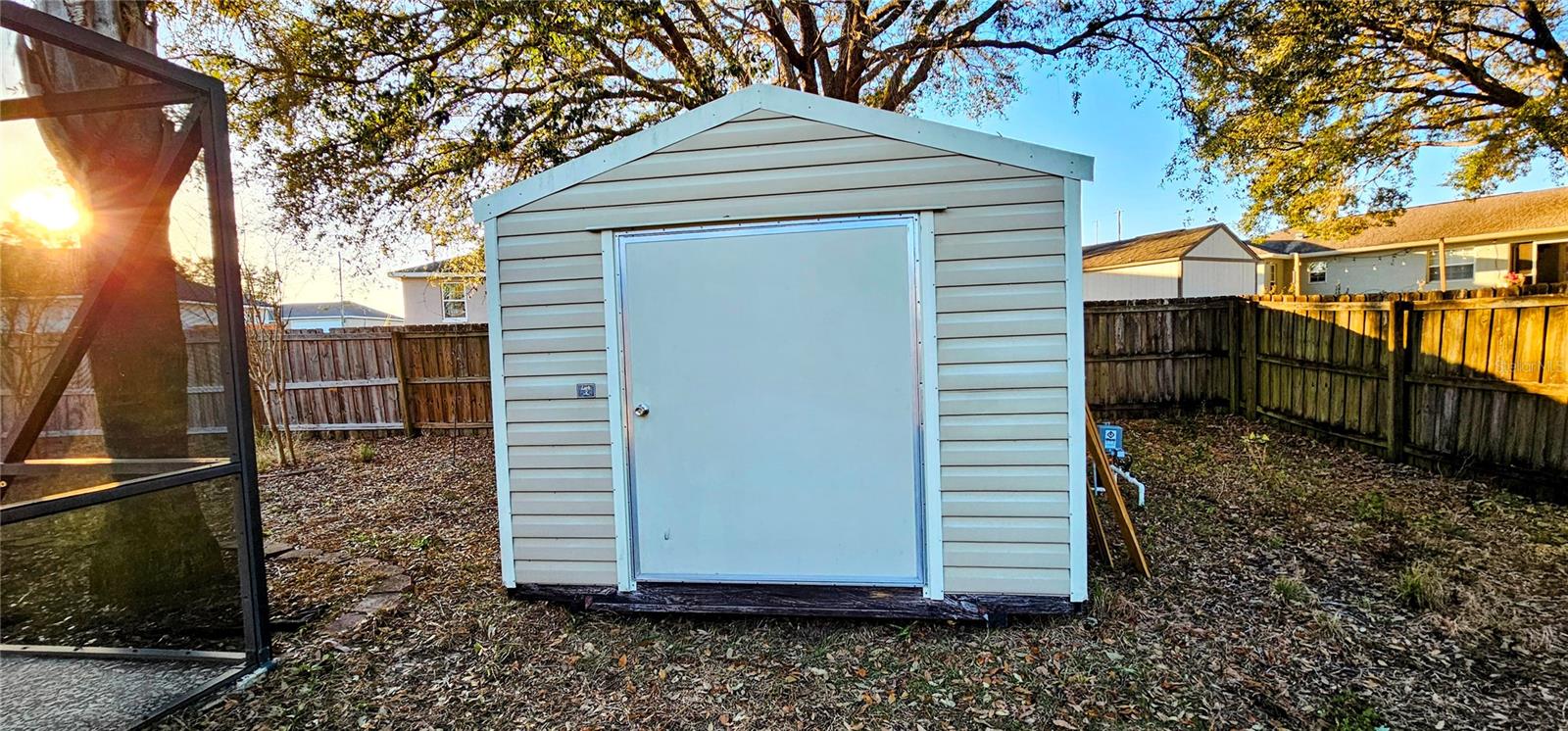 SILVER SPGS SHORES UN #25 - Residential