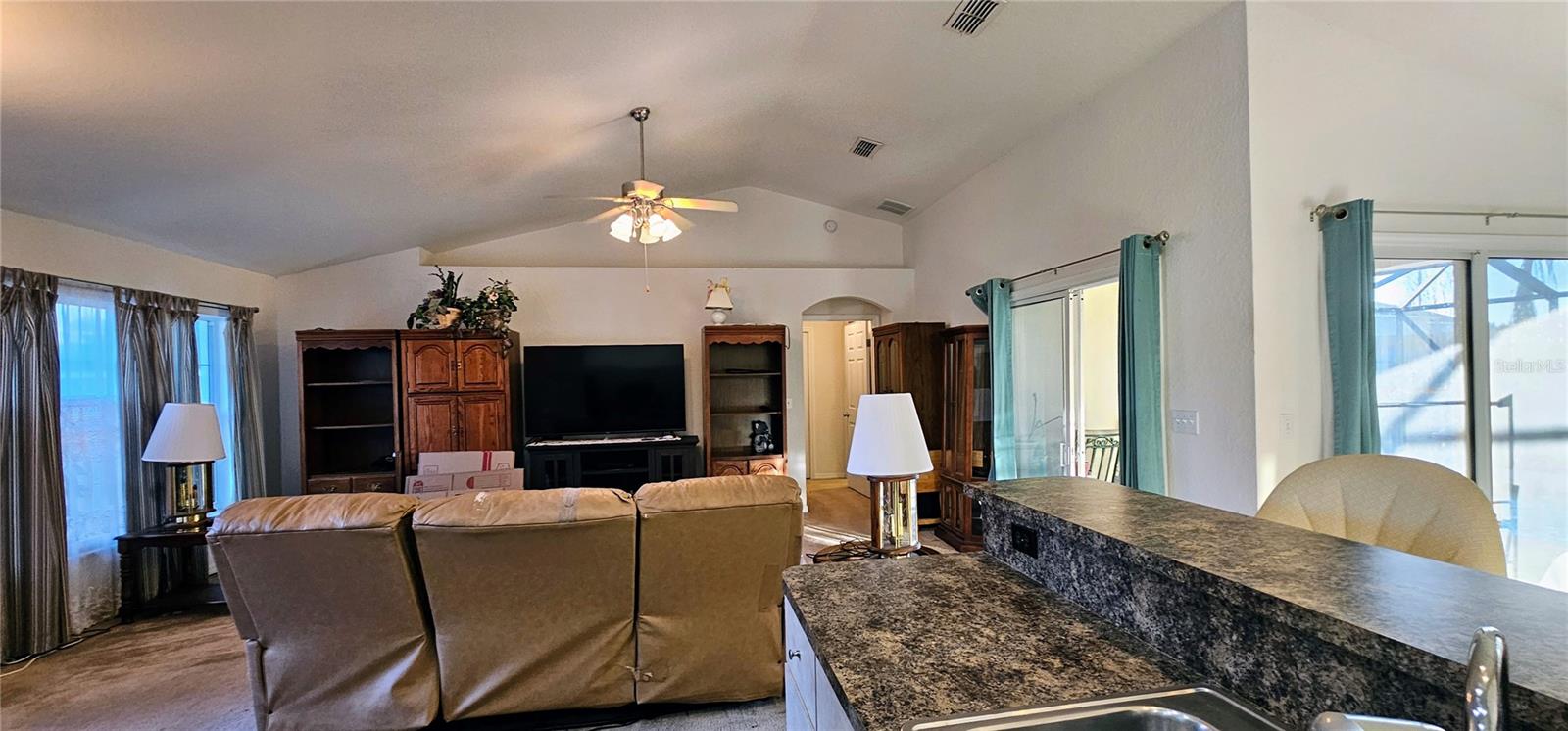 SILVER SPGS SHORES UN #25 - Residential