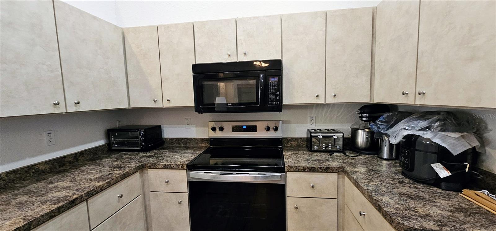 SILVER SPGS SHORES UN #25 - Residential