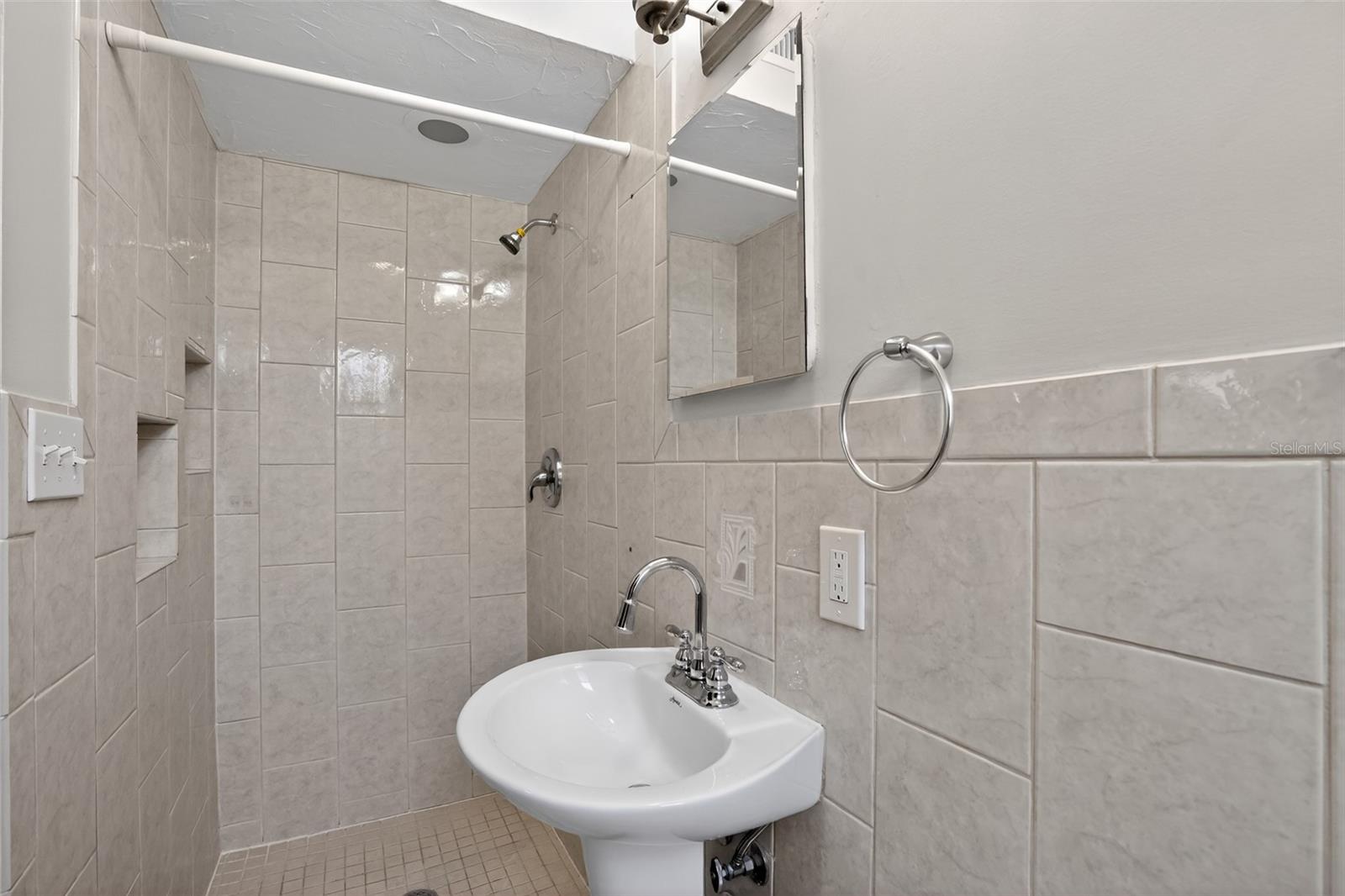 SKYVIEW TERRACE 2ND ADD - Residential