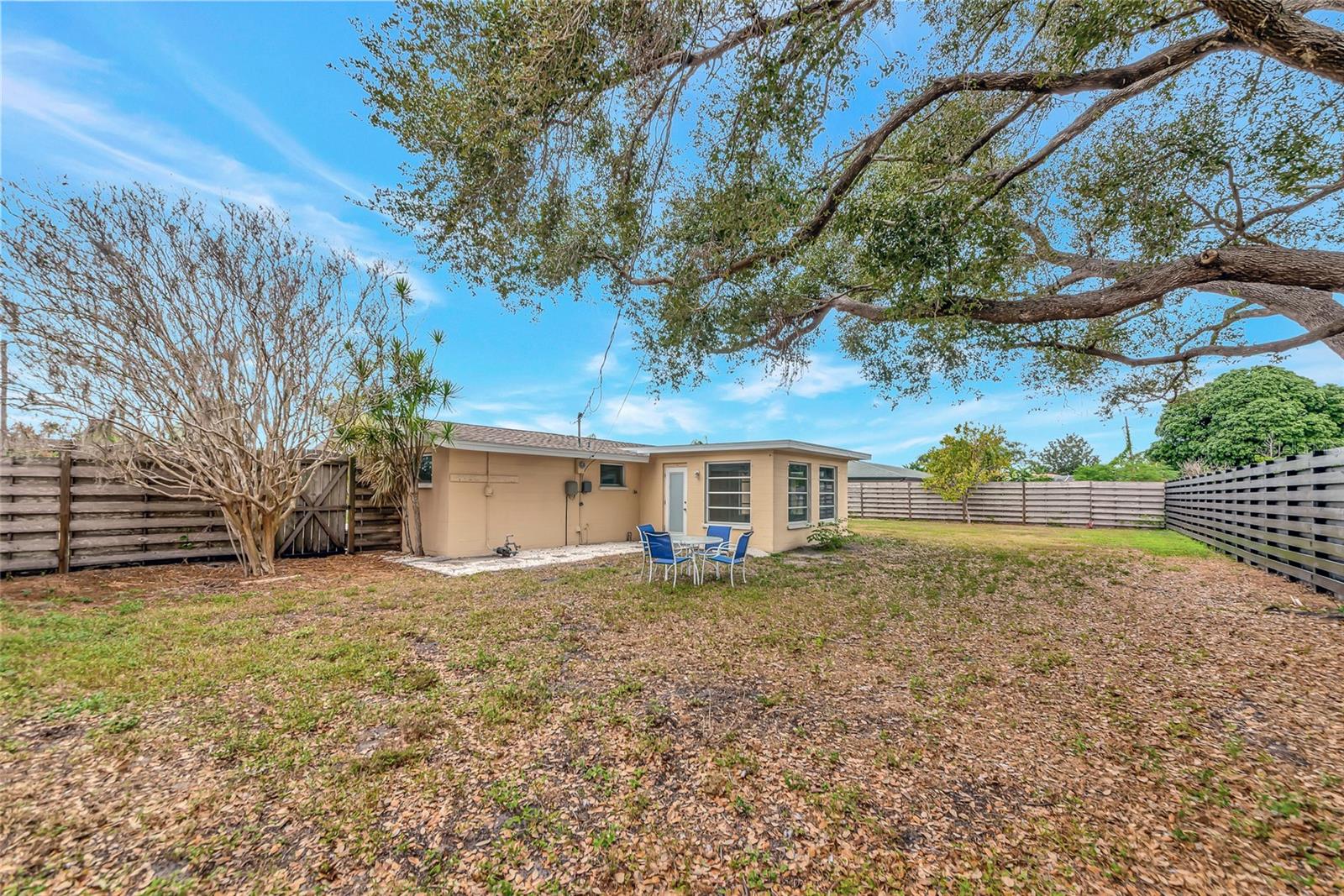 SOUTH GATE UNIT 31 - Residential