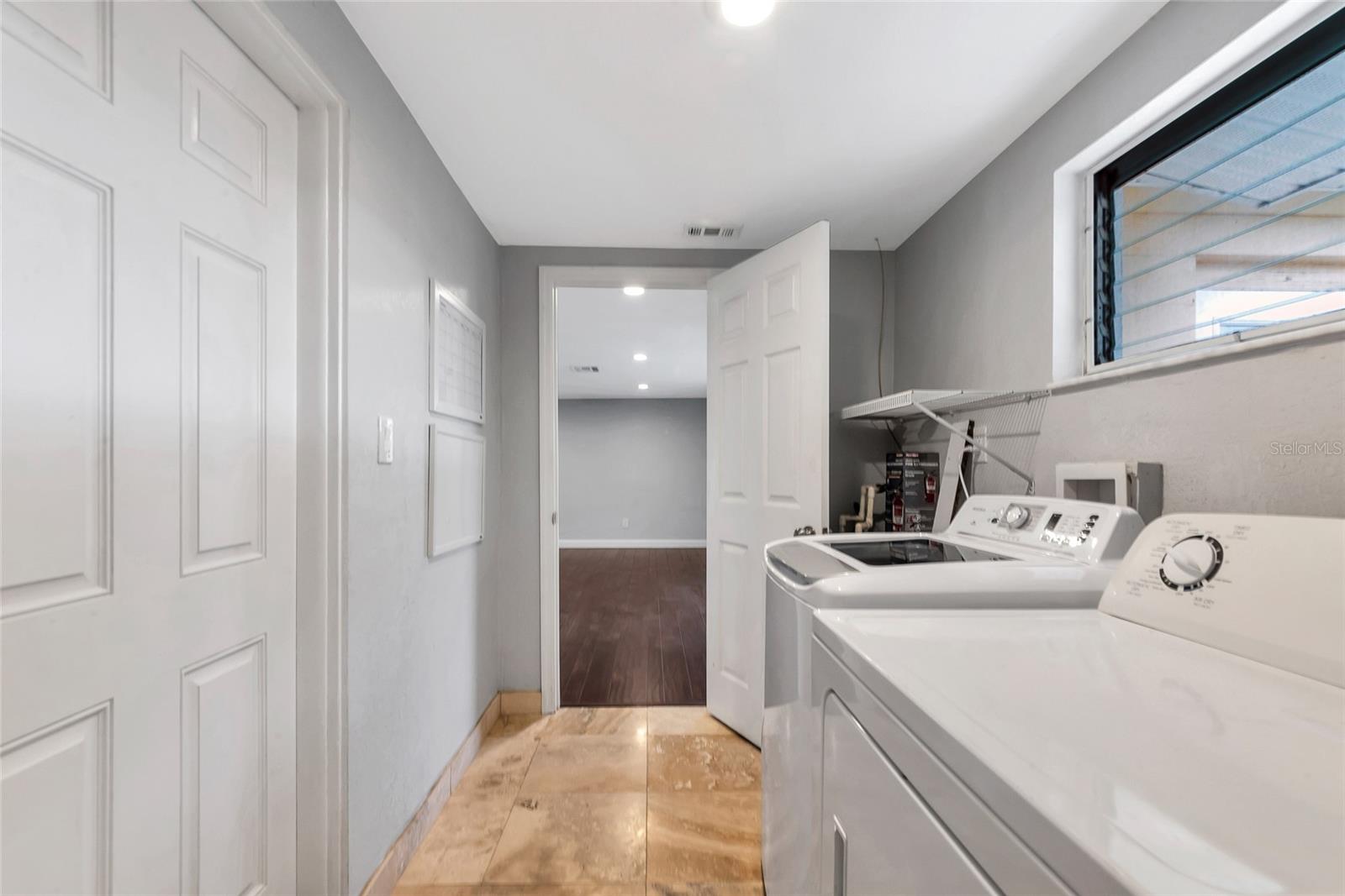 SOUTH GATE UNIT 31 - Residential