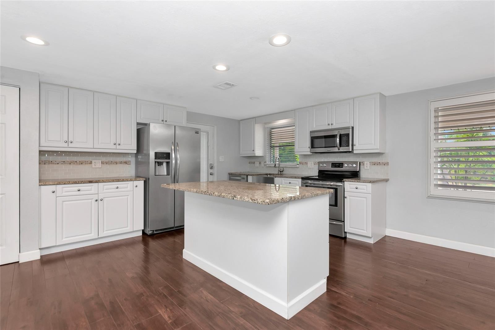 SOUTH GATE UNIT 31 - Residential