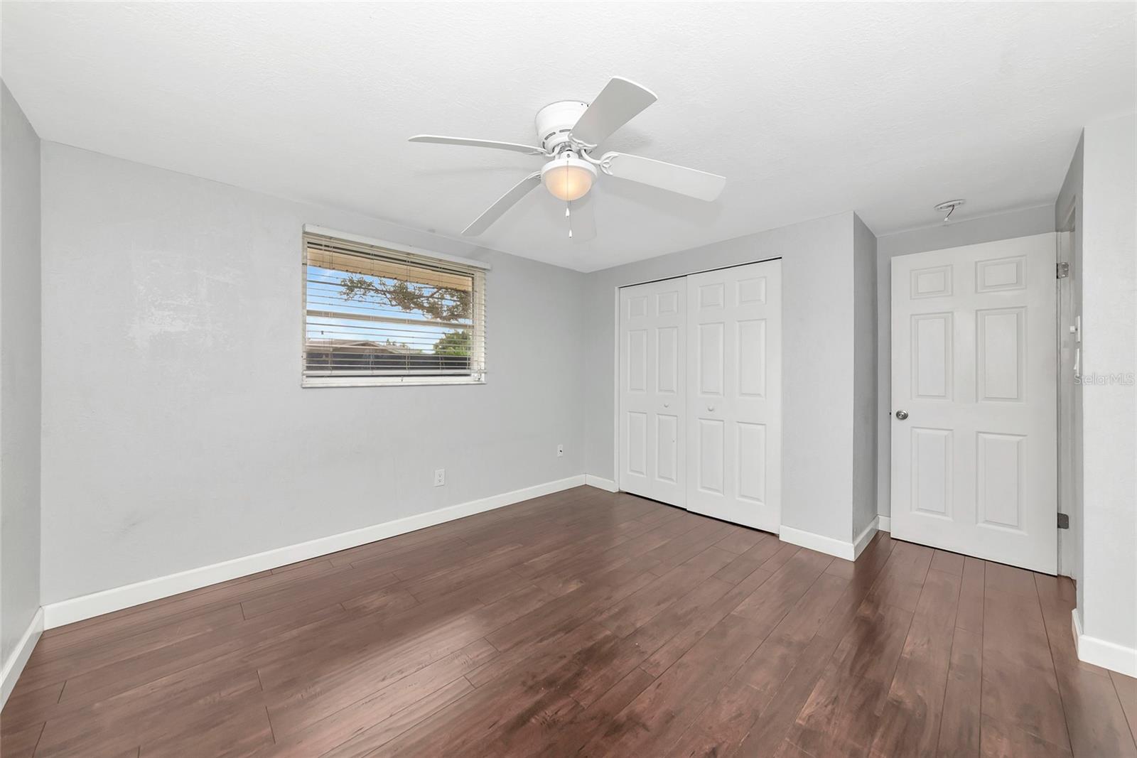 SOUTH GATE UNIT 31 - Residential