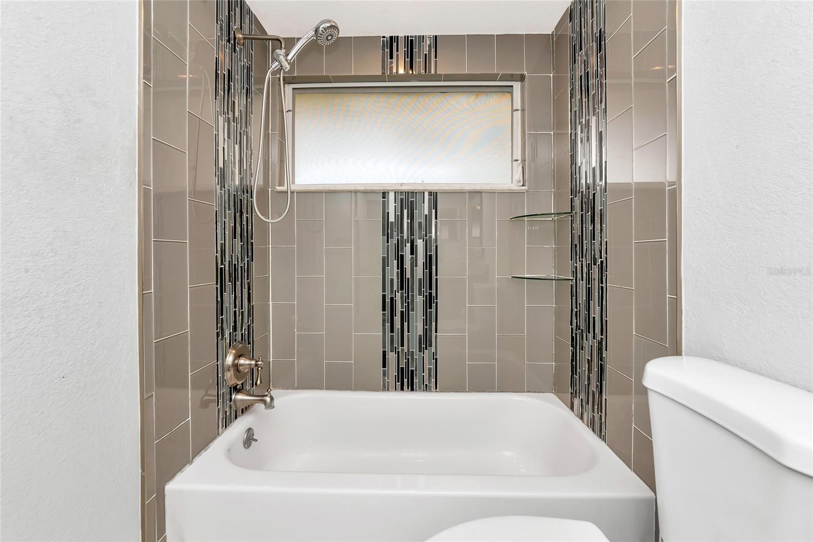 SOUTH GATE UNIT 31 - Residential