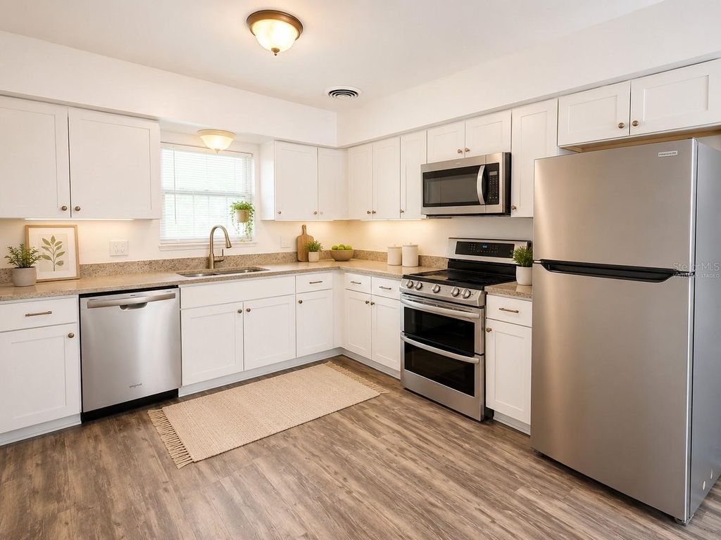 Photo of 4008 24th Street W, Bradenton, FL 34205 (MLS # A4694298)