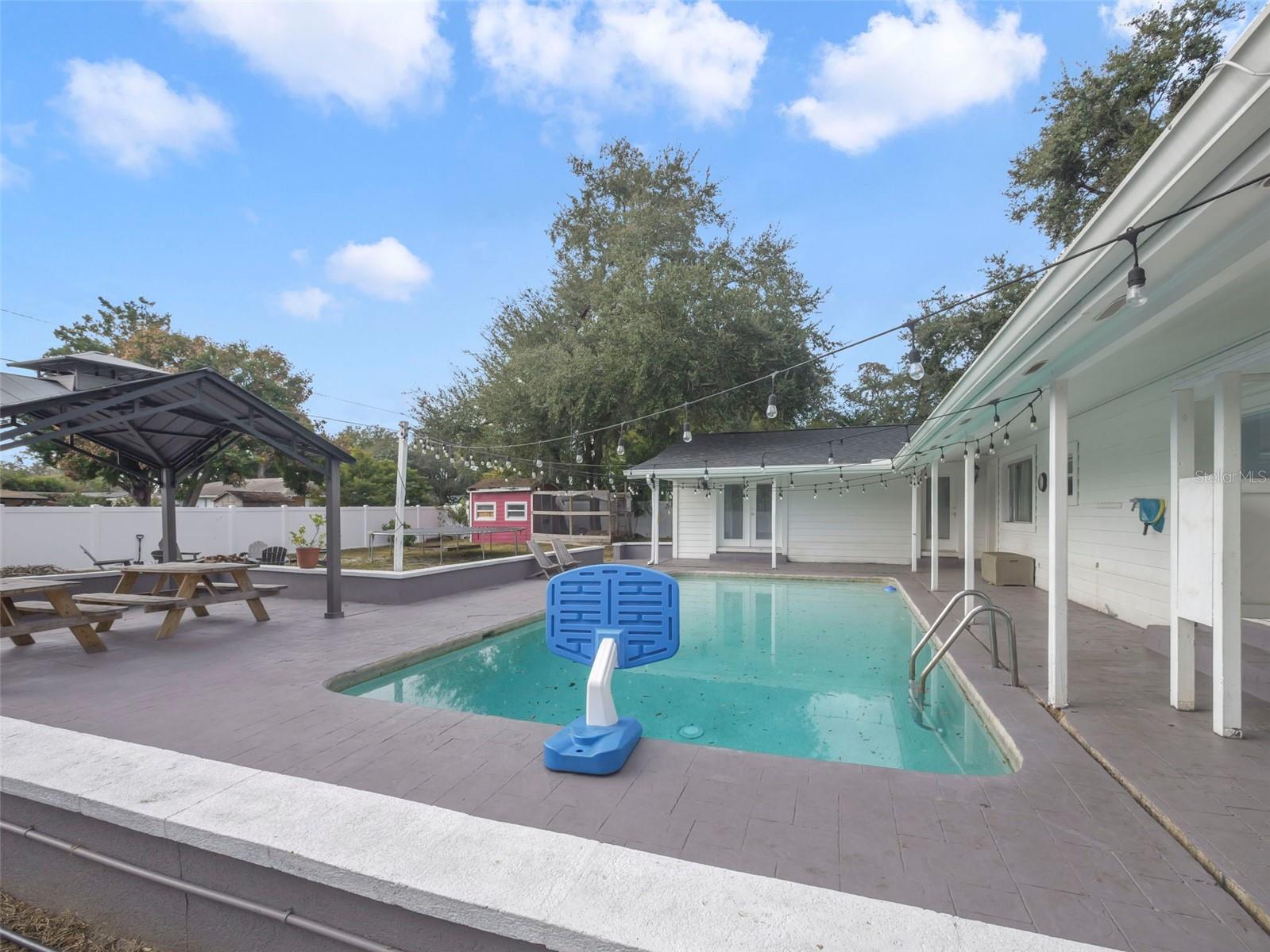 GLEN ARDEN HEIGHTS - Residential