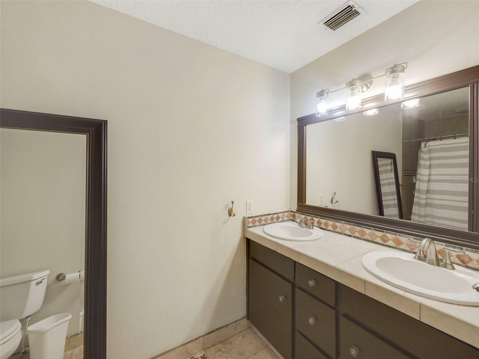 GLEN ARDEN HEIGHTS - Residential