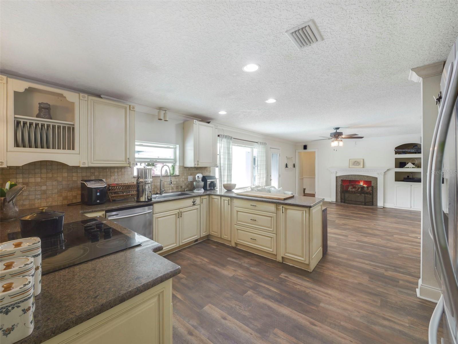 GLEN ARDEN HEIGHTS - Residential