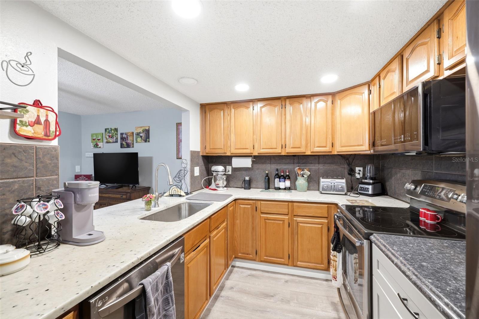 BEACON WOODS CIDER MILL - Residential