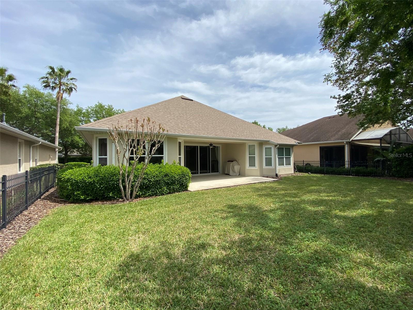1612 LINCOLNSHIRE DRIVE