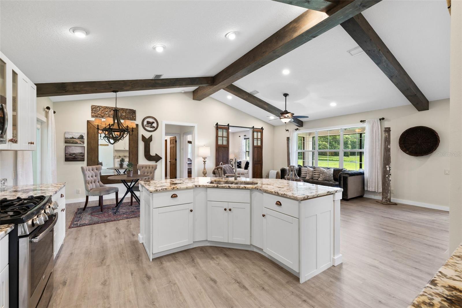 ACREAGE - Residential