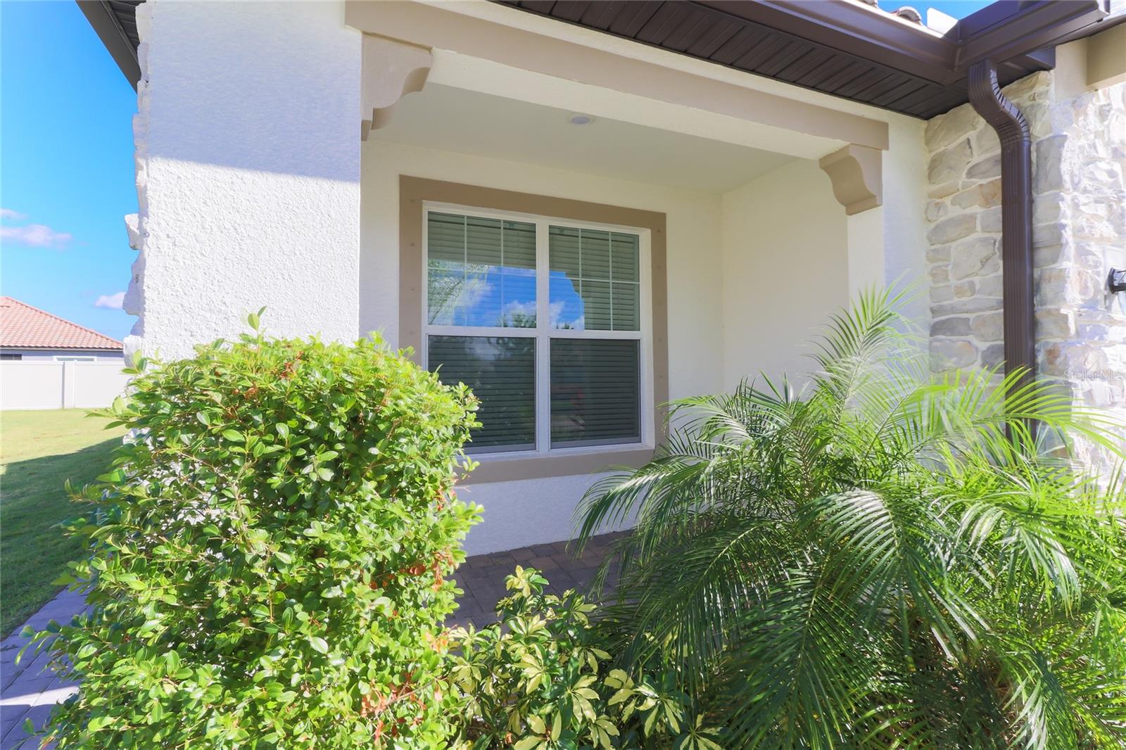 2501 AVOLET COURT