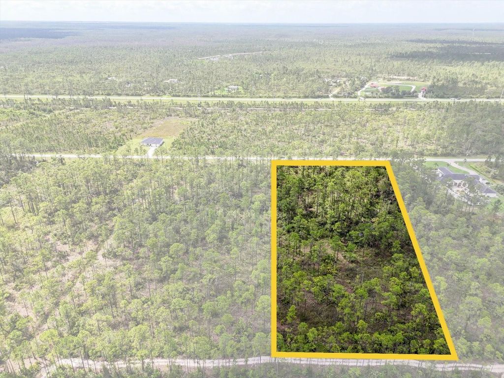 Photo of 62 Meadow Lark Boulevard, Lake Wales, FL 33898 (MLS # G5098096)