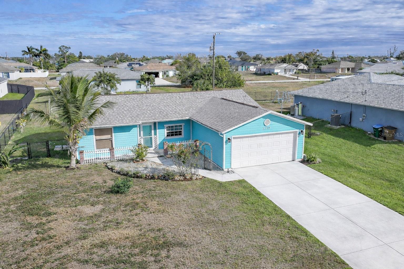 CAPE CORAL - Residential
