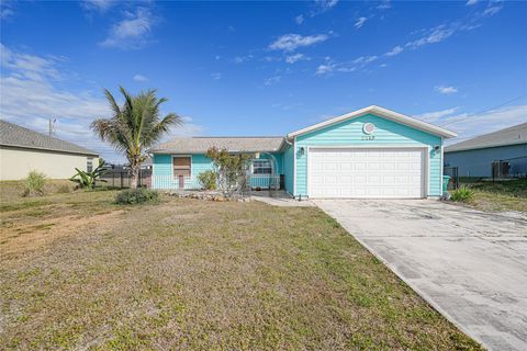 Photo of 2213 NE 6th Place, Cape Coral, FL 33909 (MLS # C7521267)