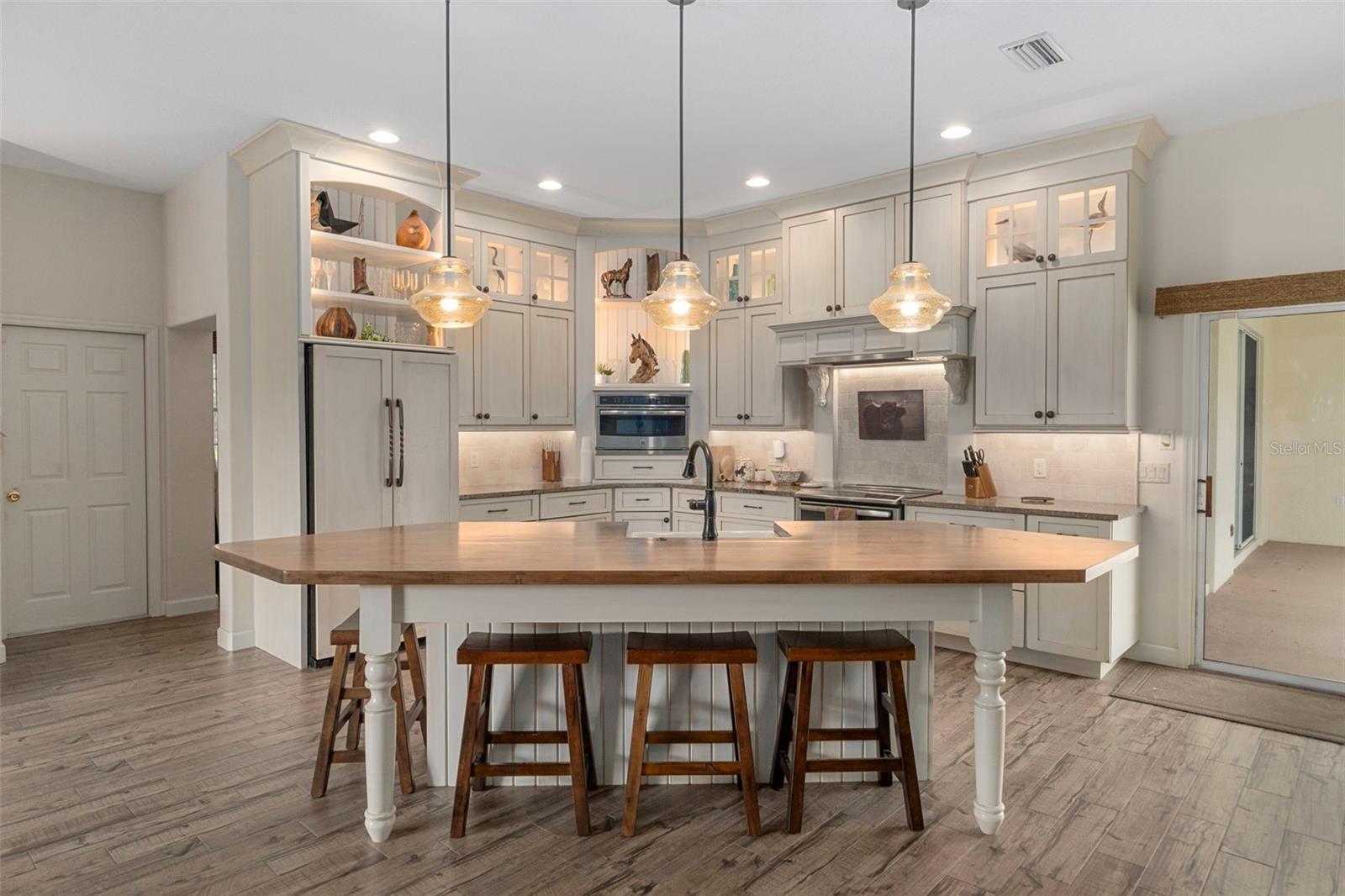 PINE RIDGE UNIT 02 - Residential