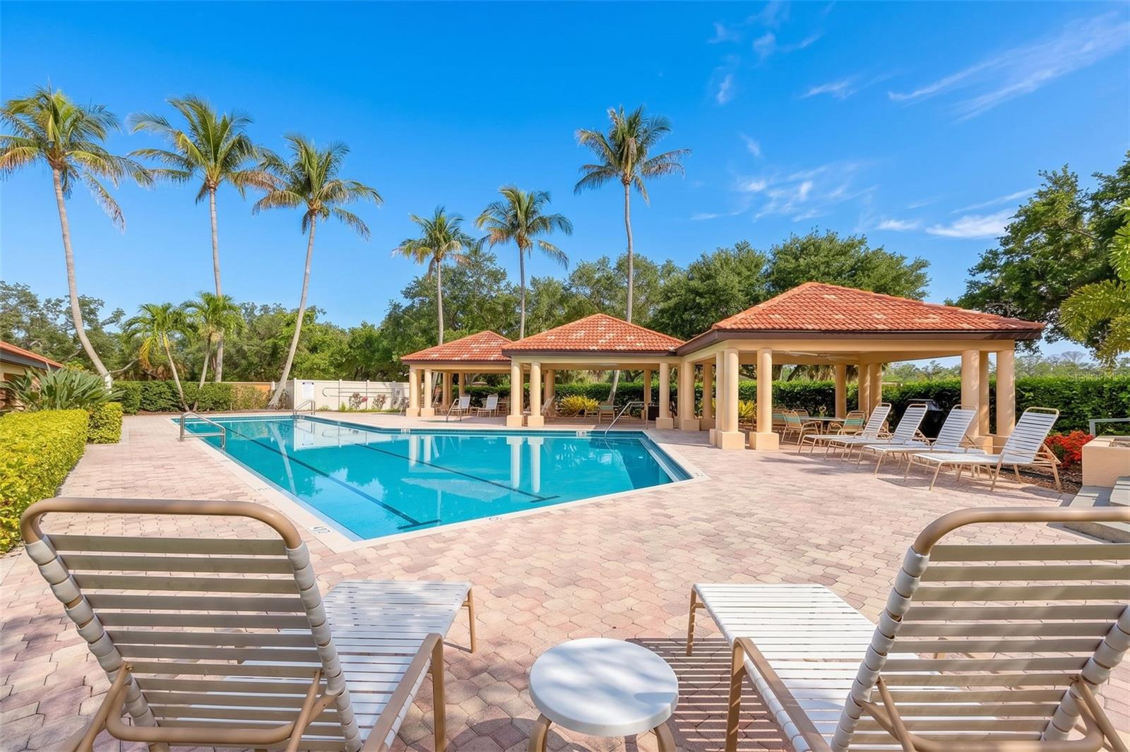 HIDDEN LAGOON AT ARROWHEAD POINT - Residential