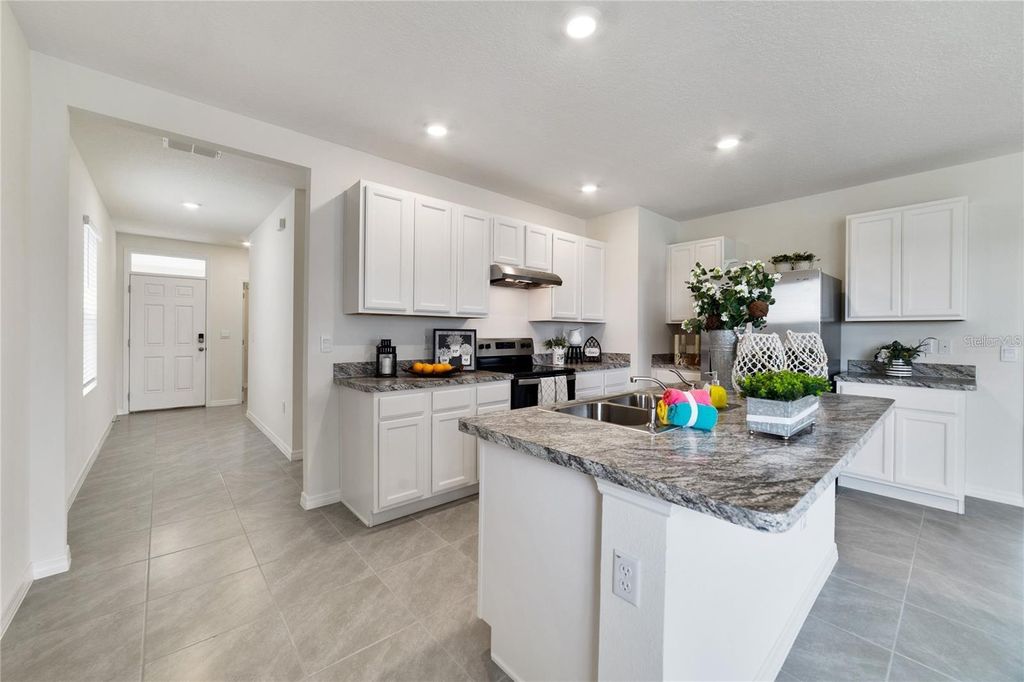 Photo of 1548 Catbriar Way, Davenport, FL 33837 (MLS # O6406245)