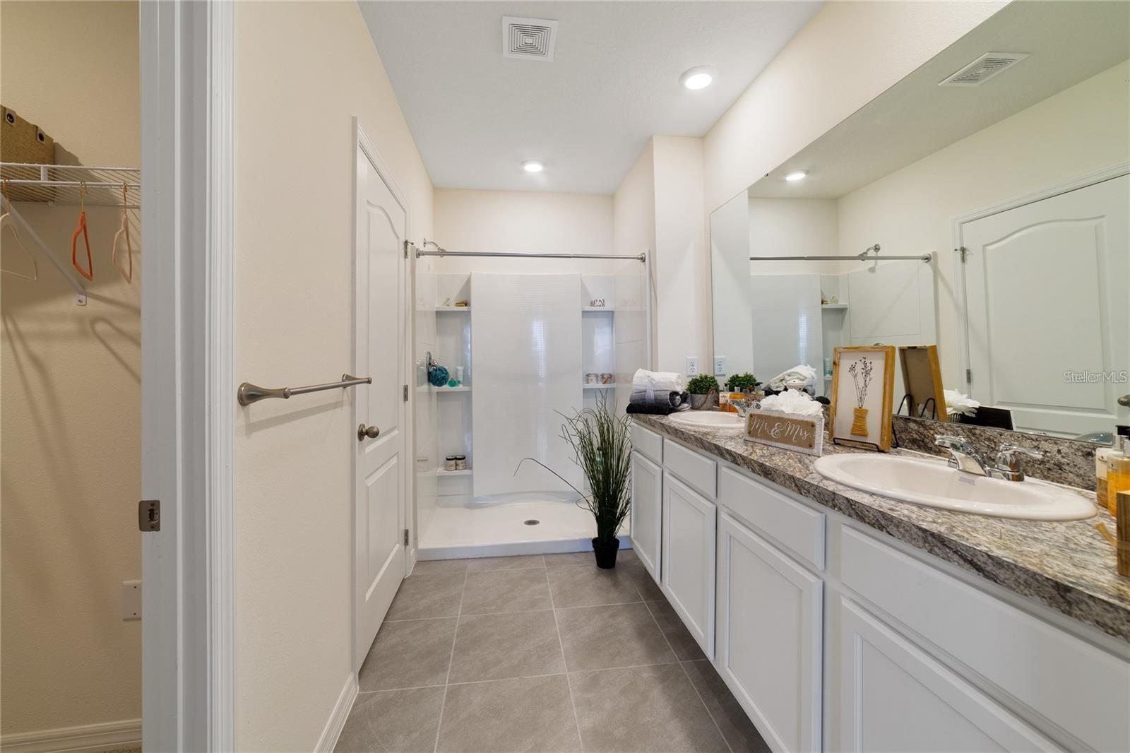 CHARLES COVE - Residential Lease