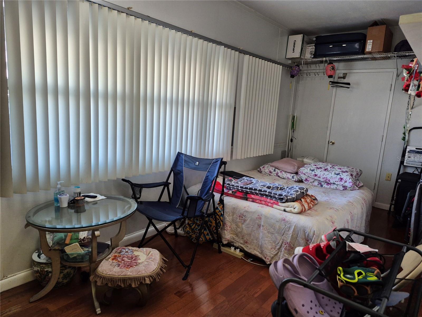 TOWN APTS CONDO - Residential