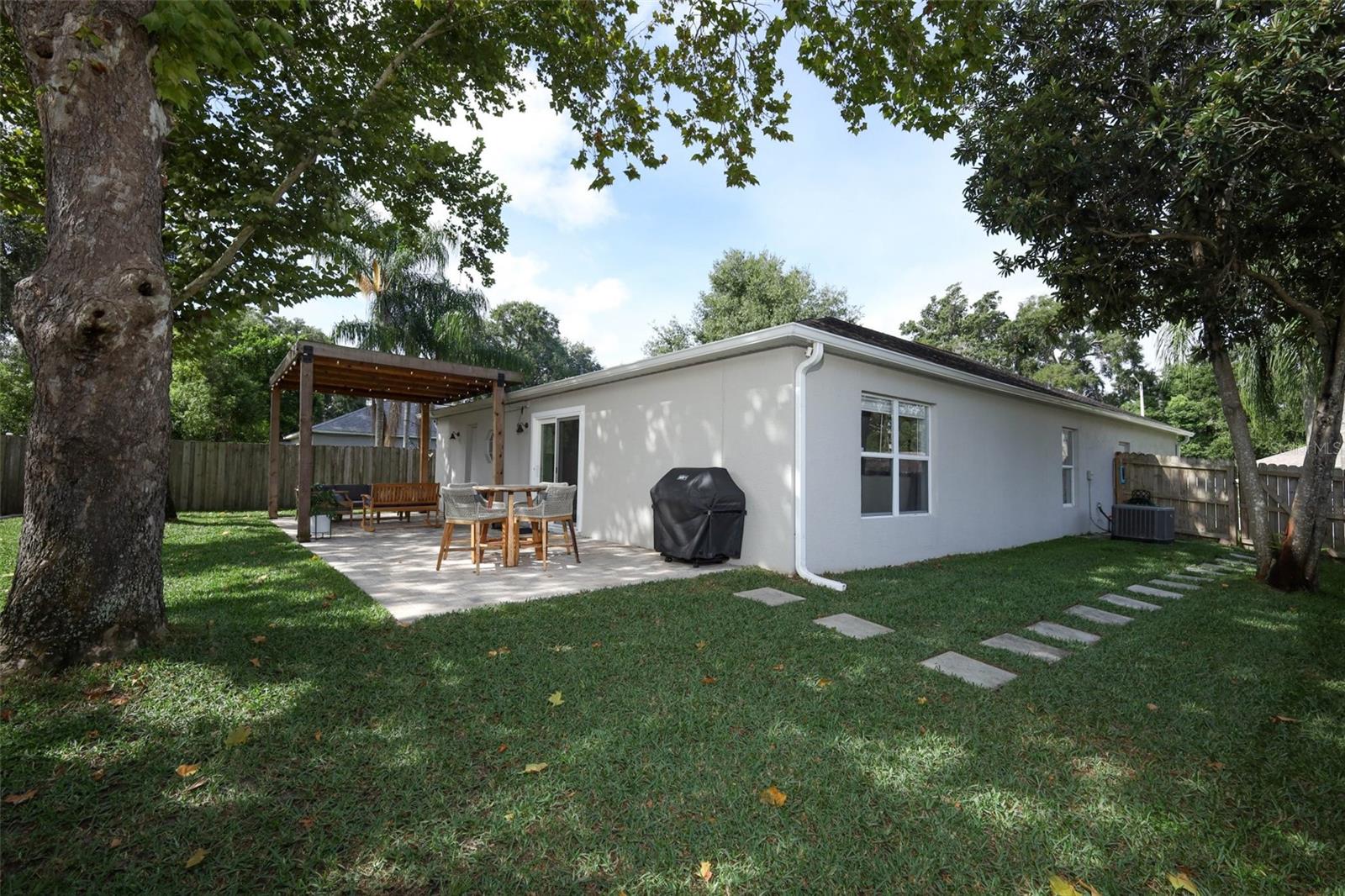 WEKIVA CHASE - Residential