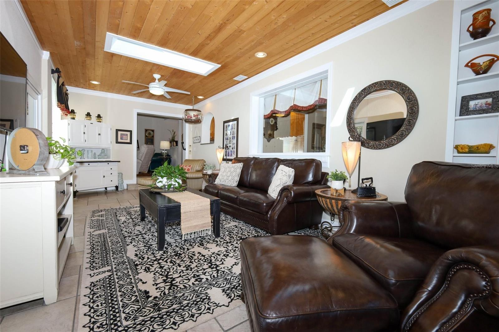 GARDEN LAKE ESTATES UNIT 3 - Residential