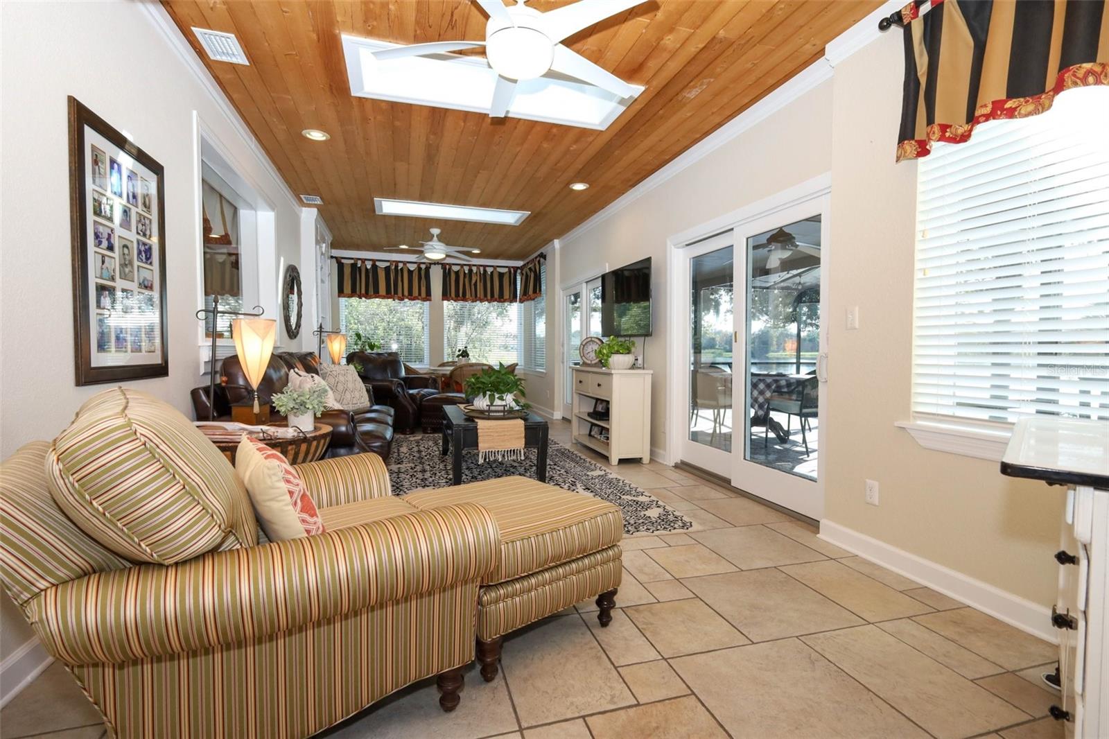 GARDEN LAKE ESTATES UNIT 3 - Residential