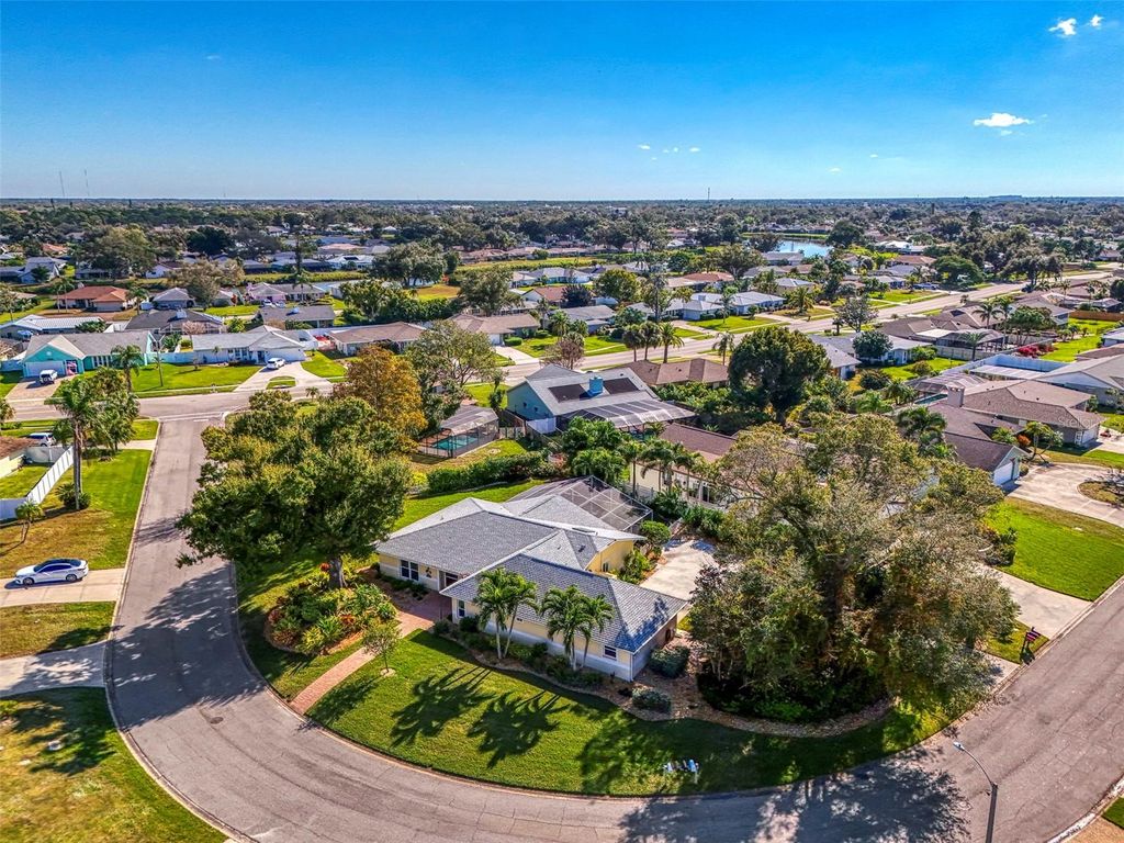 Photo of 1240 Paradise Way, Venice, FL 34285 (MLS # N6142148)