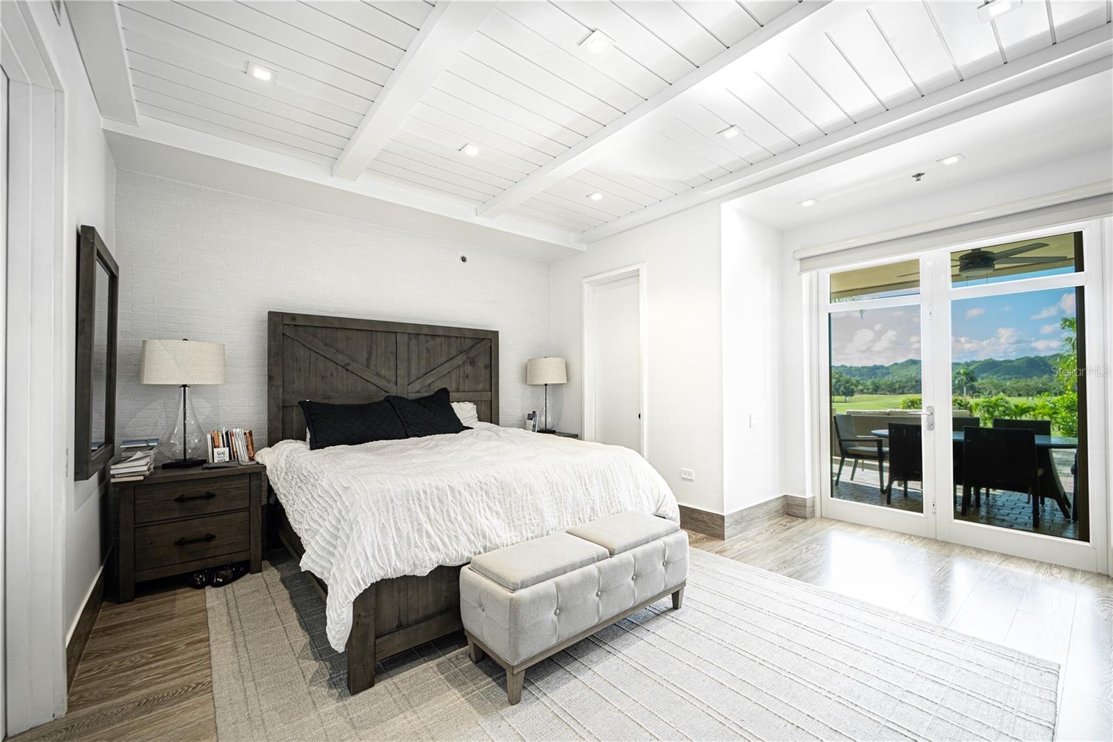 PLANTATION VILLAGE - Residential