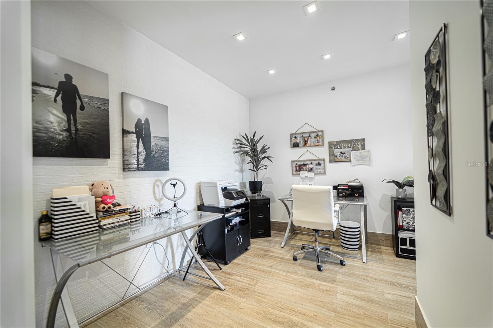 PLANTATION VILLAGE - Residential