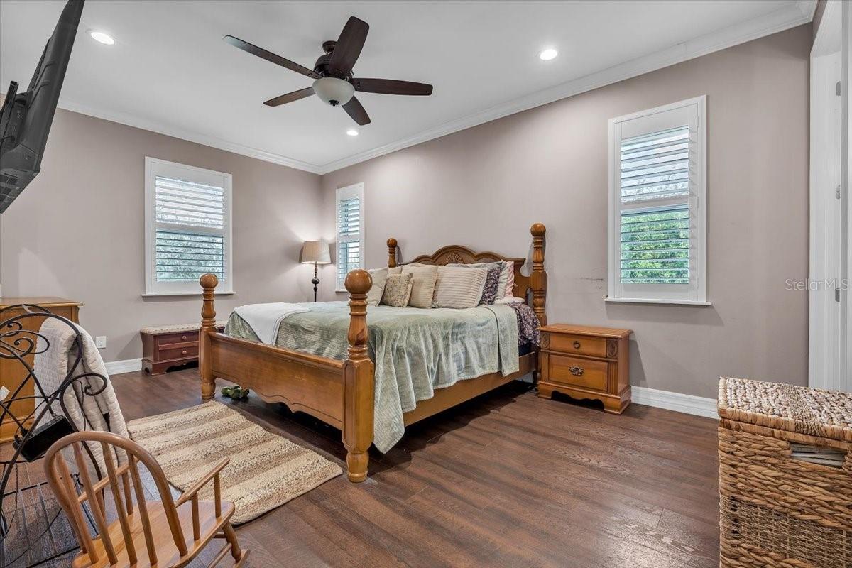 RIVER OAKS SUB - Residential