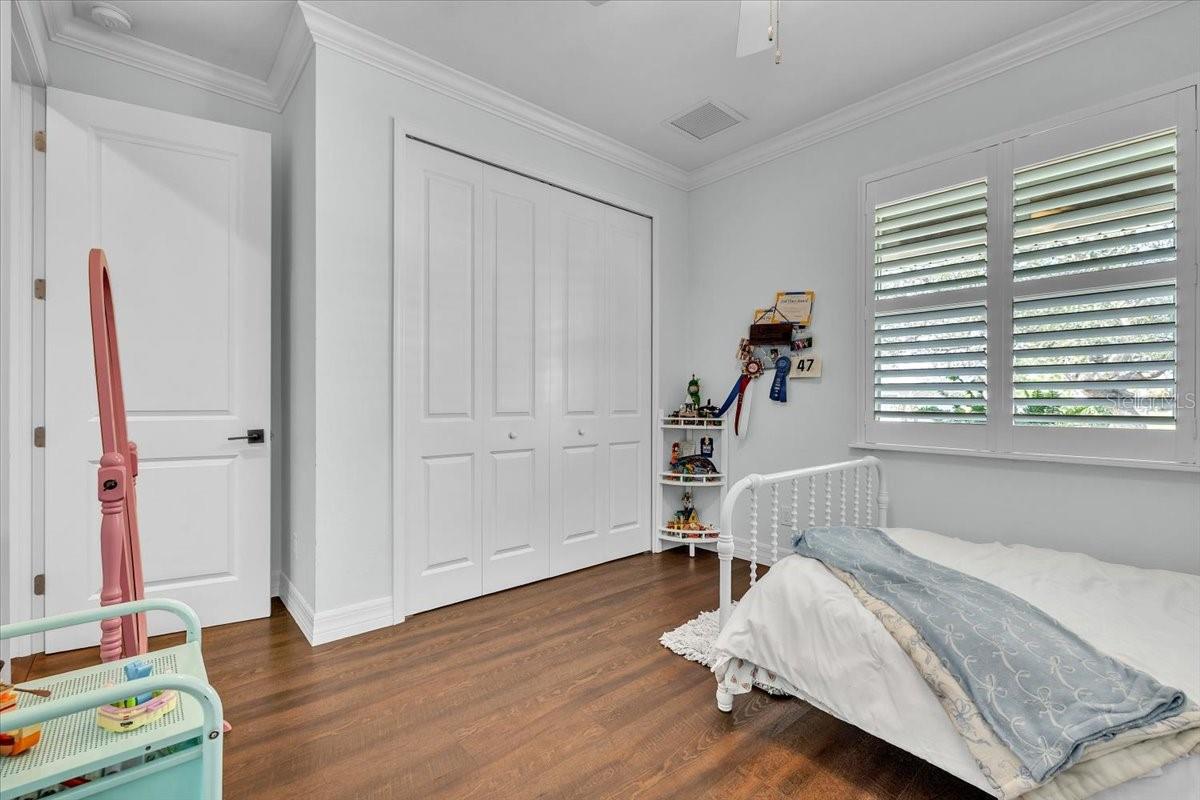 RIVER OAKS SUB - Residential