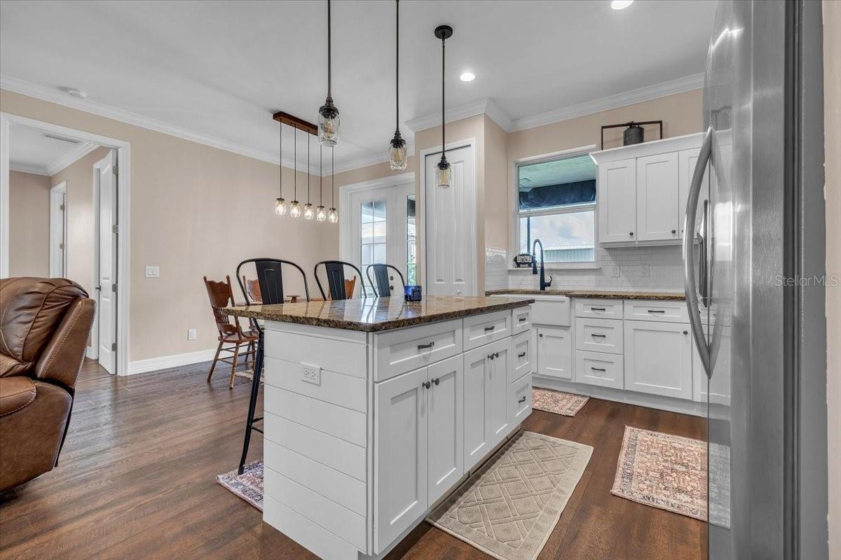 RIVER OAKS SUB - Residential