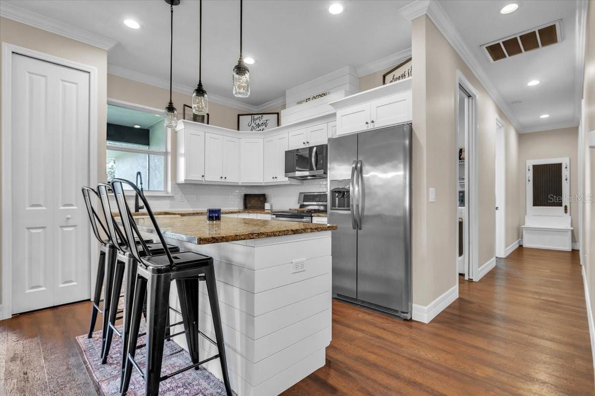 RIVER OAKS SUB - Residential