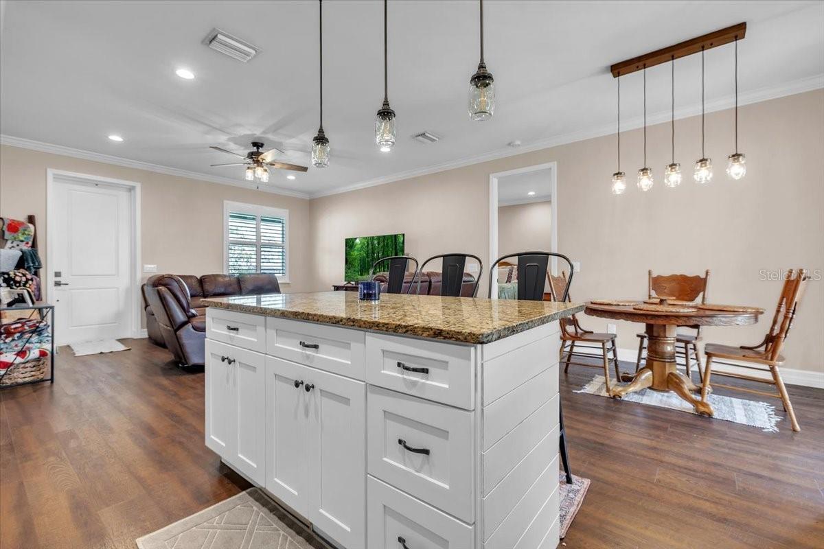 RIVER OAKS SUB - Residential