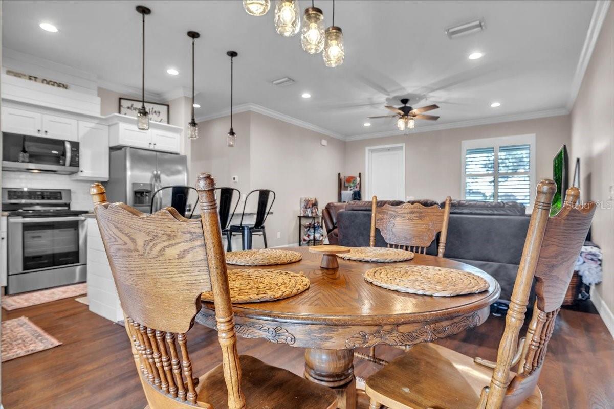 RIVER OAKS SUB - Residential