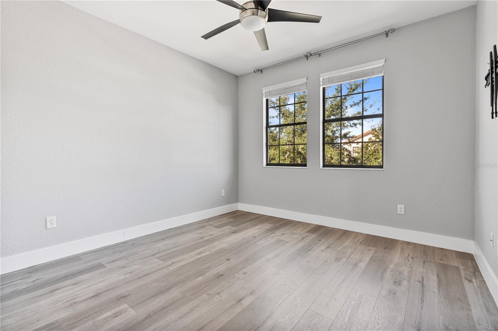 EAGLE CRK VILLAGE G PH 1 - Residential Lease