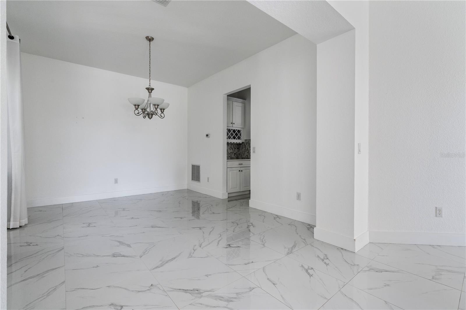 EAGLE CRK VILLAGE G PH 1 - Residential Lease